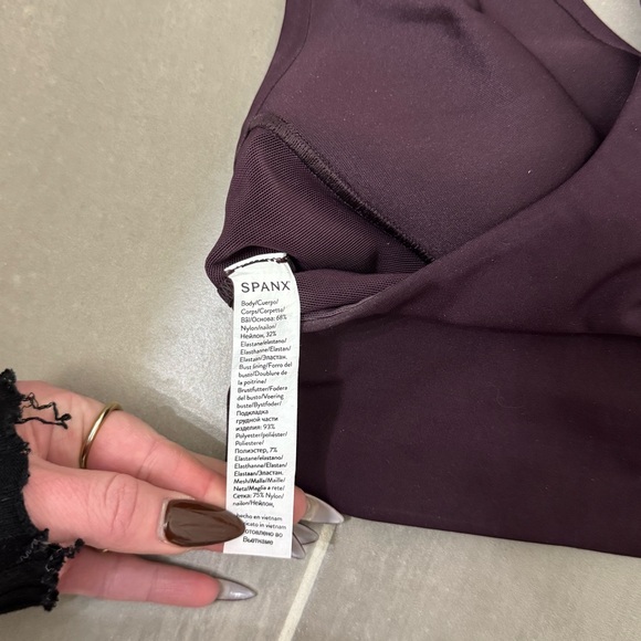 SPANX Active Longline Medium Impact Sports Bra - Picture 7 of 7